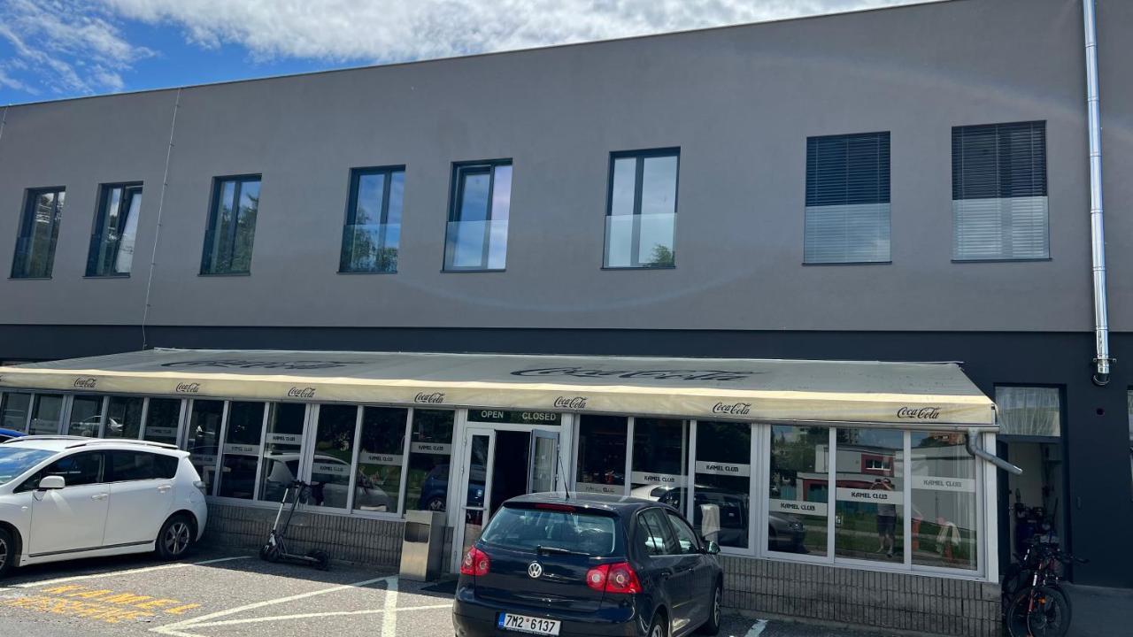 Kamel Club Restaurace A Penzion 올로모우츠 외부 사진